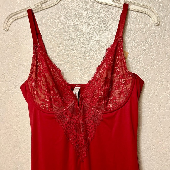 Popilush slip dress shape wear size medium maroon/ wine  size medium NWT - Picture 3 of 10